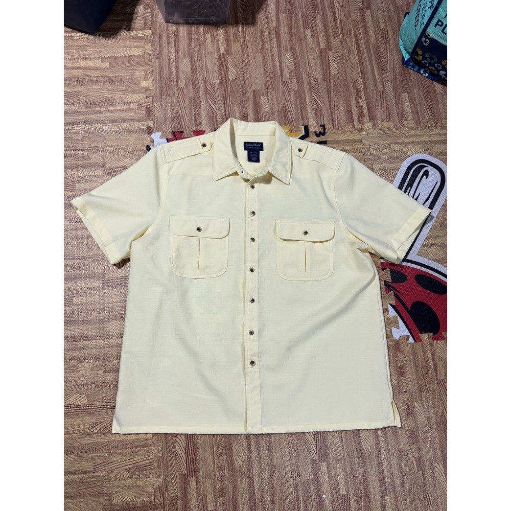 615 Collection short Sleeve Shirt light Yellow size 17 vintage